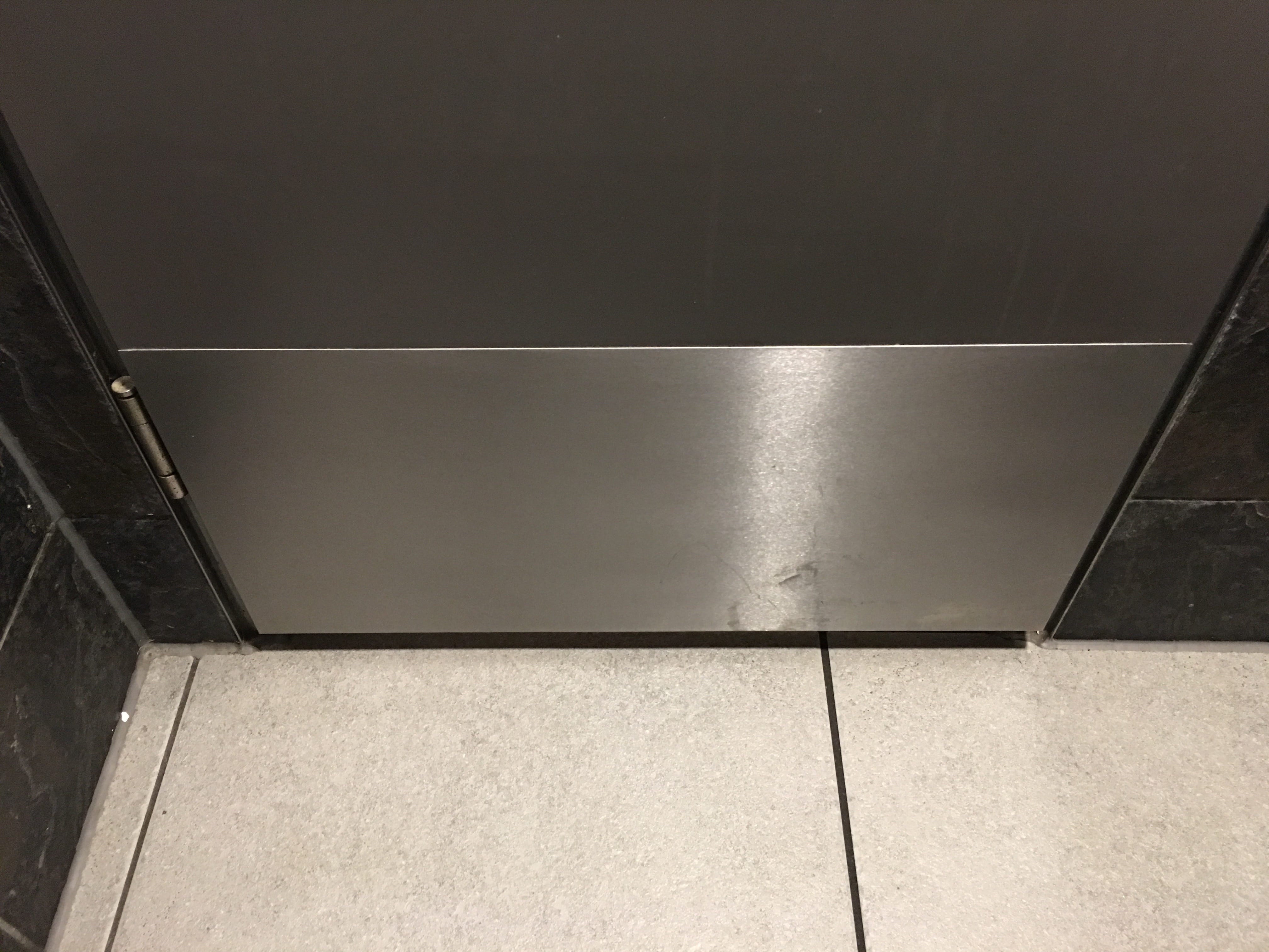 Toilettentüren Nr. 59: Imbiss „McDonald's“, Mainz / Deutschland (2016)