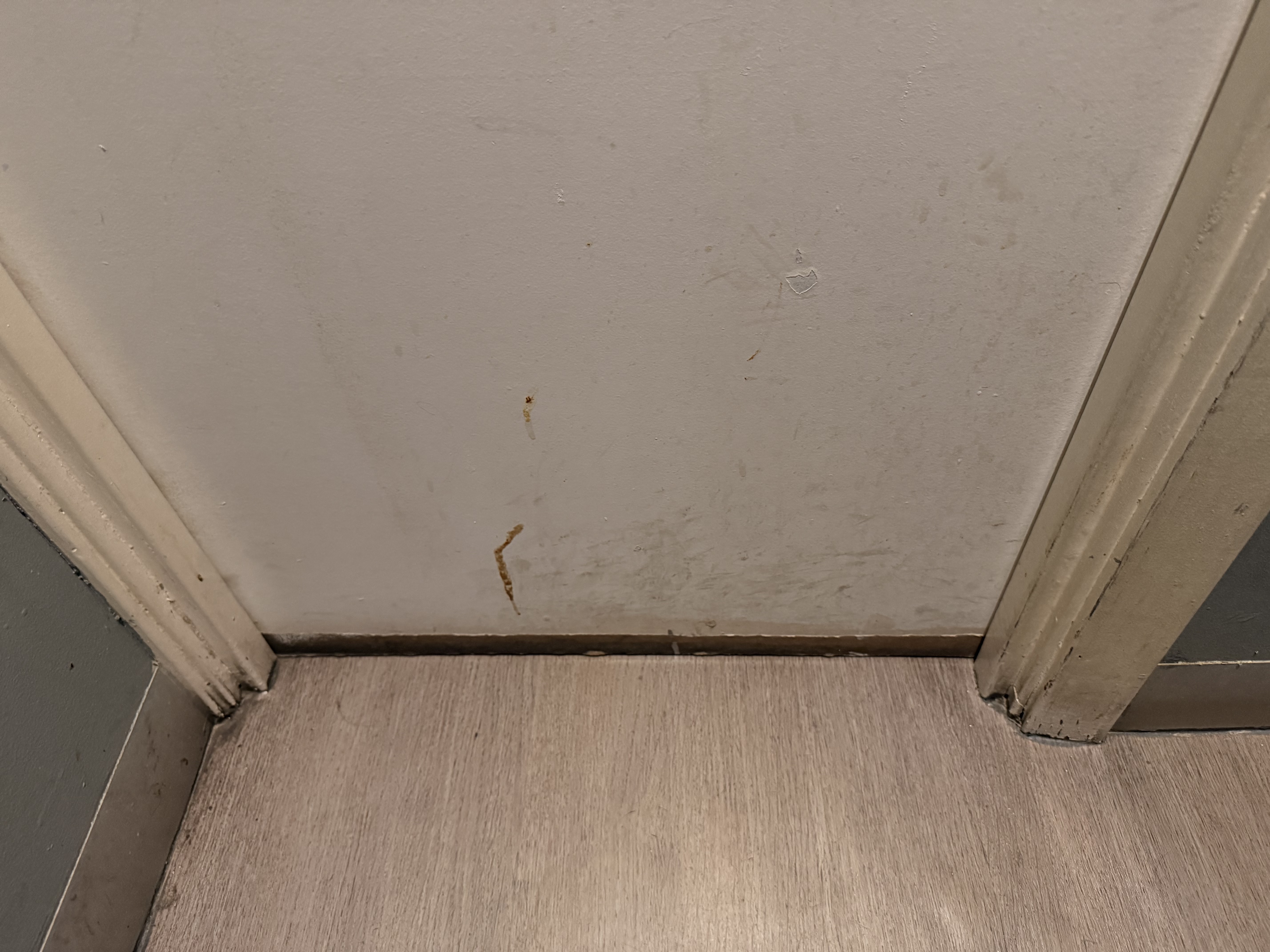 Toilettentüren Nr. 266: Einkaufszentrum „EmbaiXada“, Lissabon / Portugal (2025)