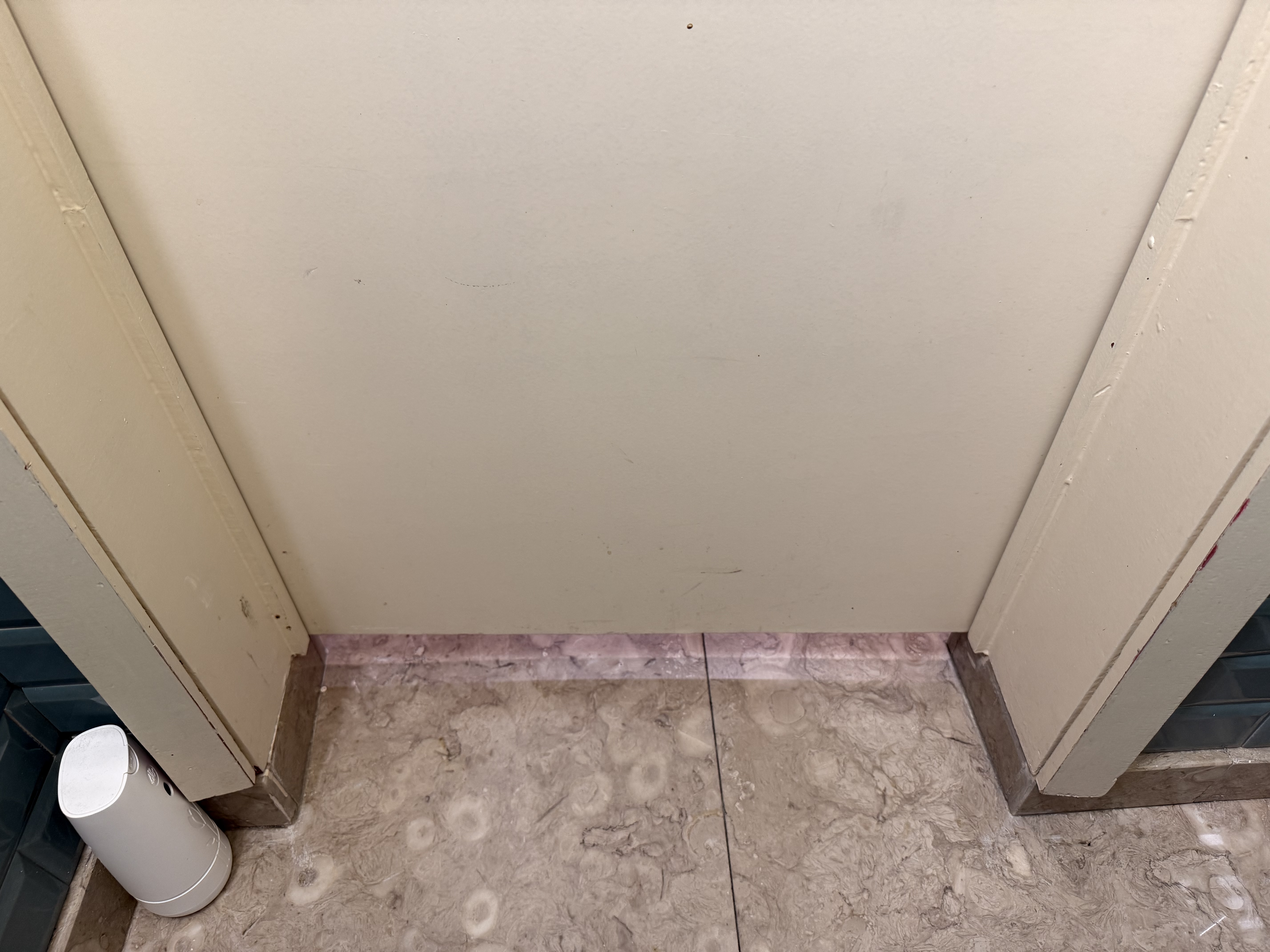 Toilettentüren Nr. 274: „Wines of Portugal Tasting Room“, Lissabon / Portugal (2025)