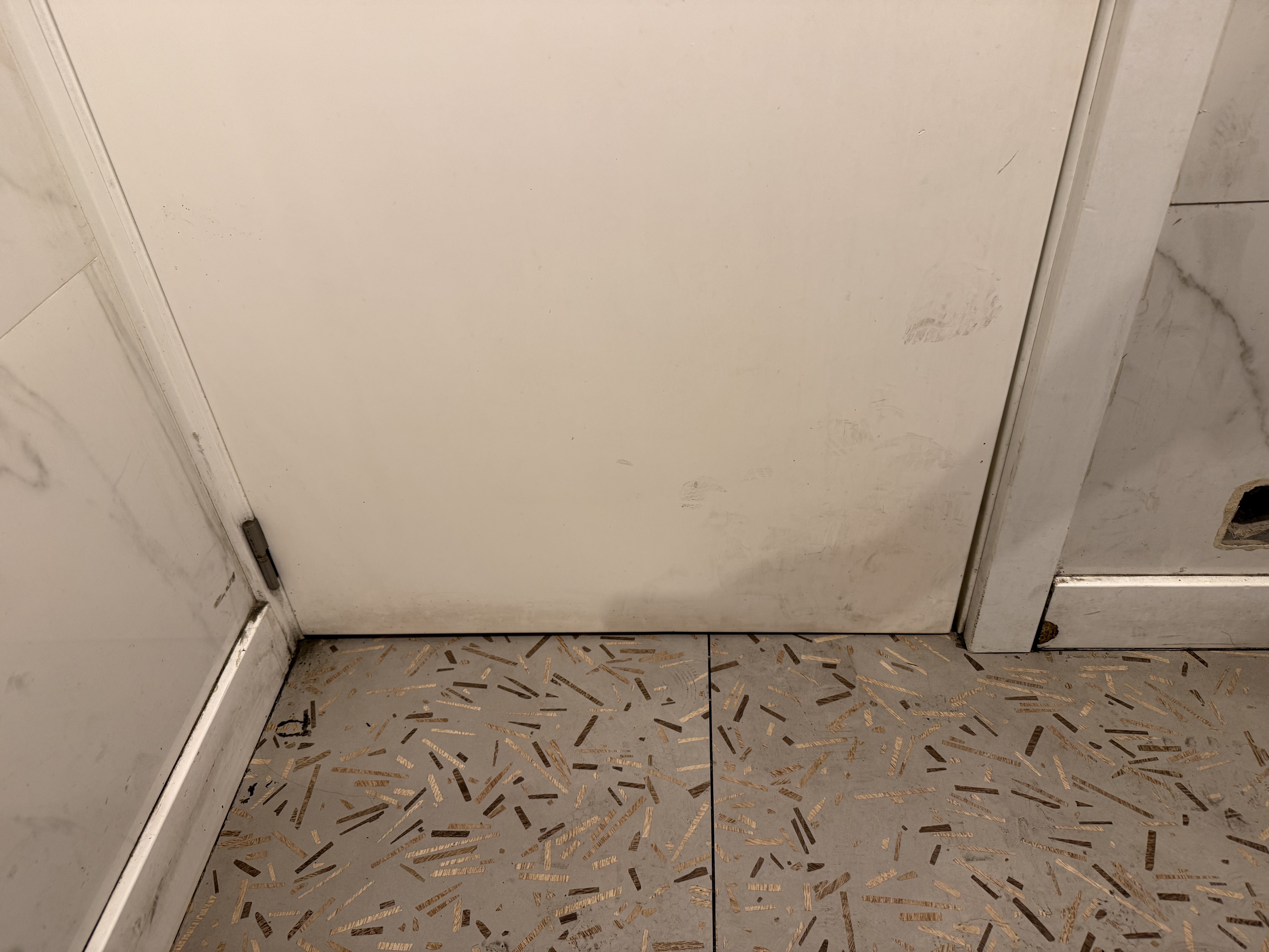 Toilettentüren Nr. 277: Imbiss „Potato Project“, Lissabon / Portugal (2025)