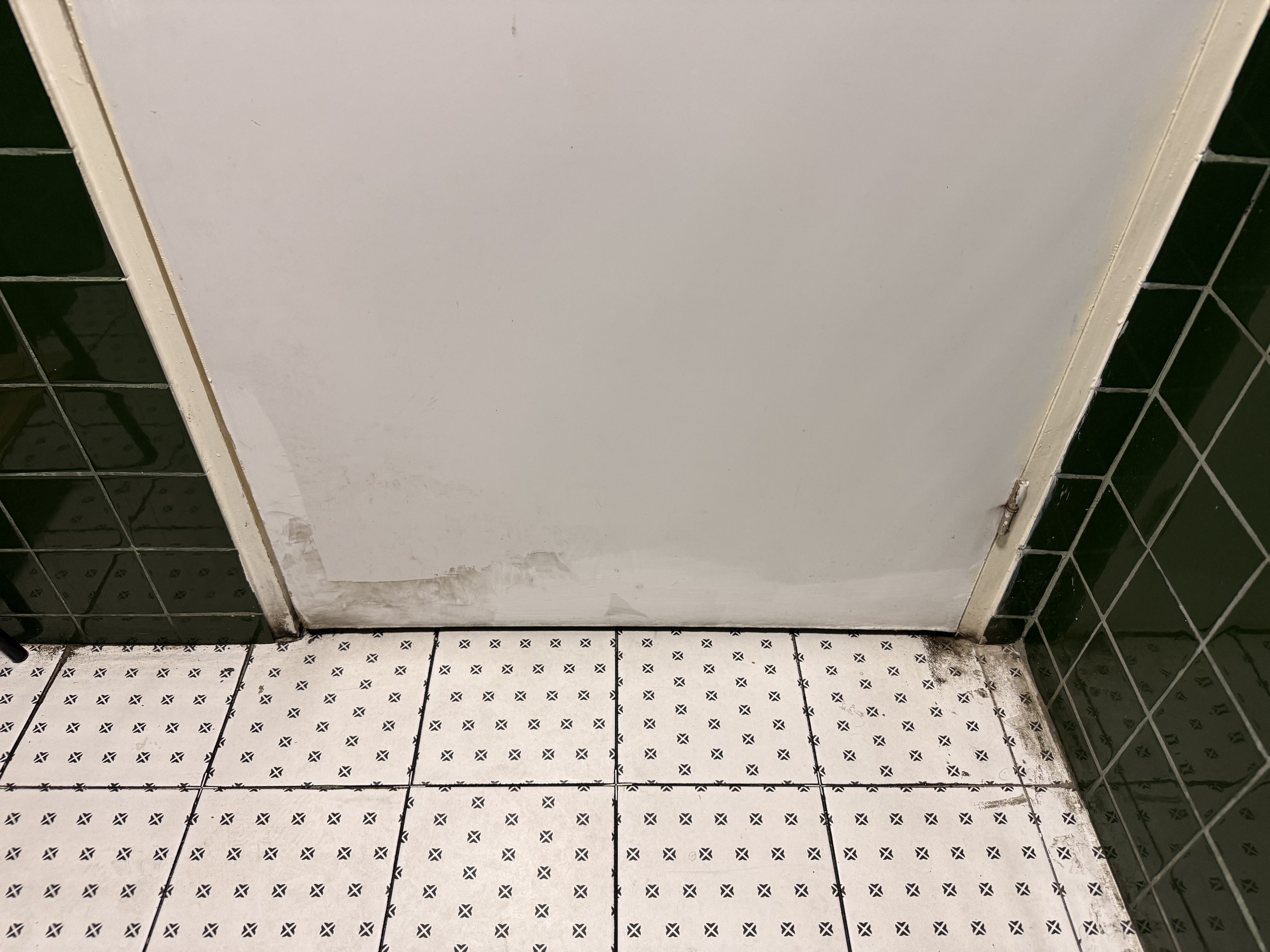 Toilettentüren Nr. 278: Restaurant „Maria Food Hub“, Lissabon / Portugal (2025)