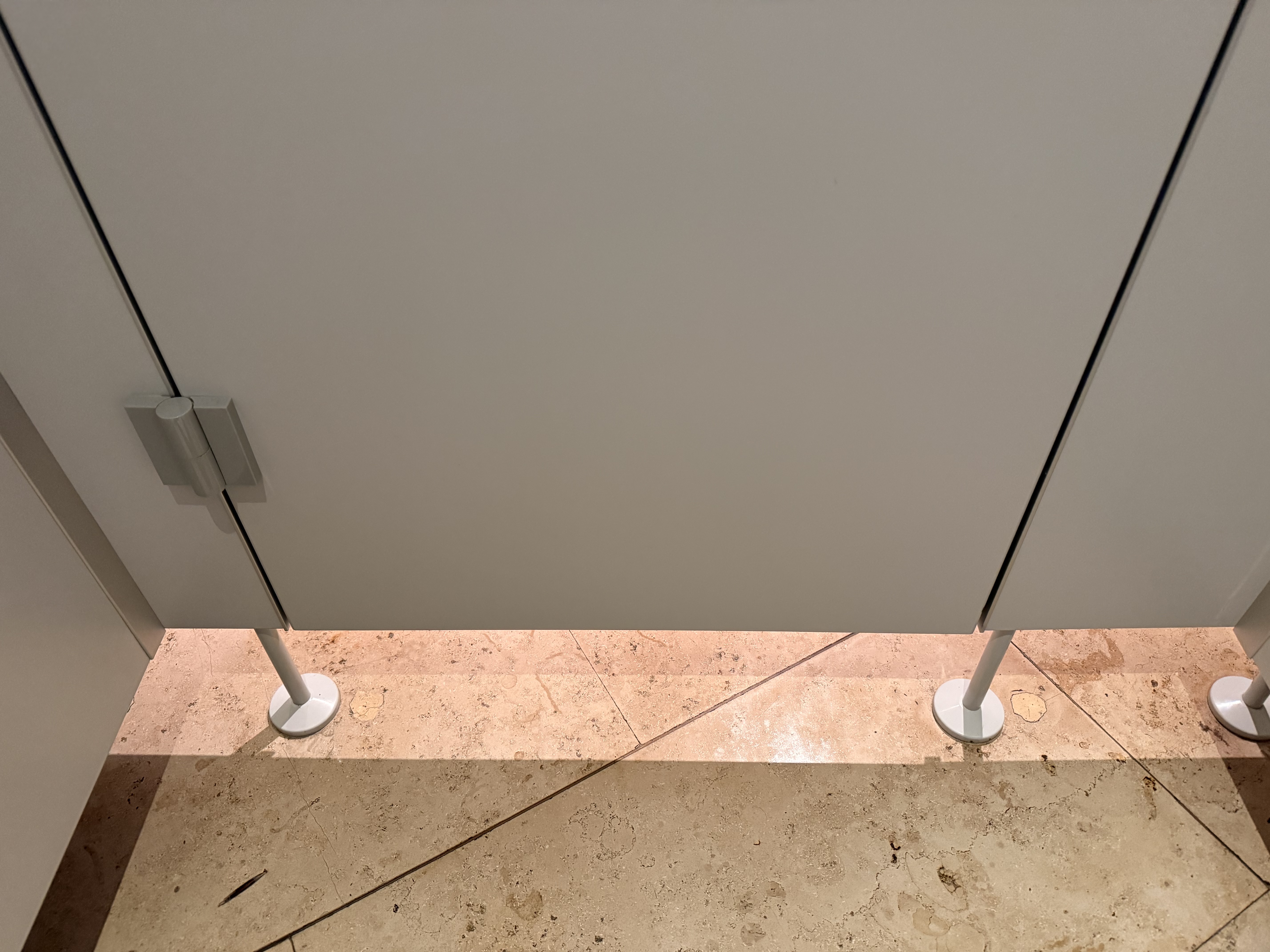 Toilettentüren Nr. 285: „Dr. Becker Klinik Juliana“, Wuppertal / Deutschland (2025)