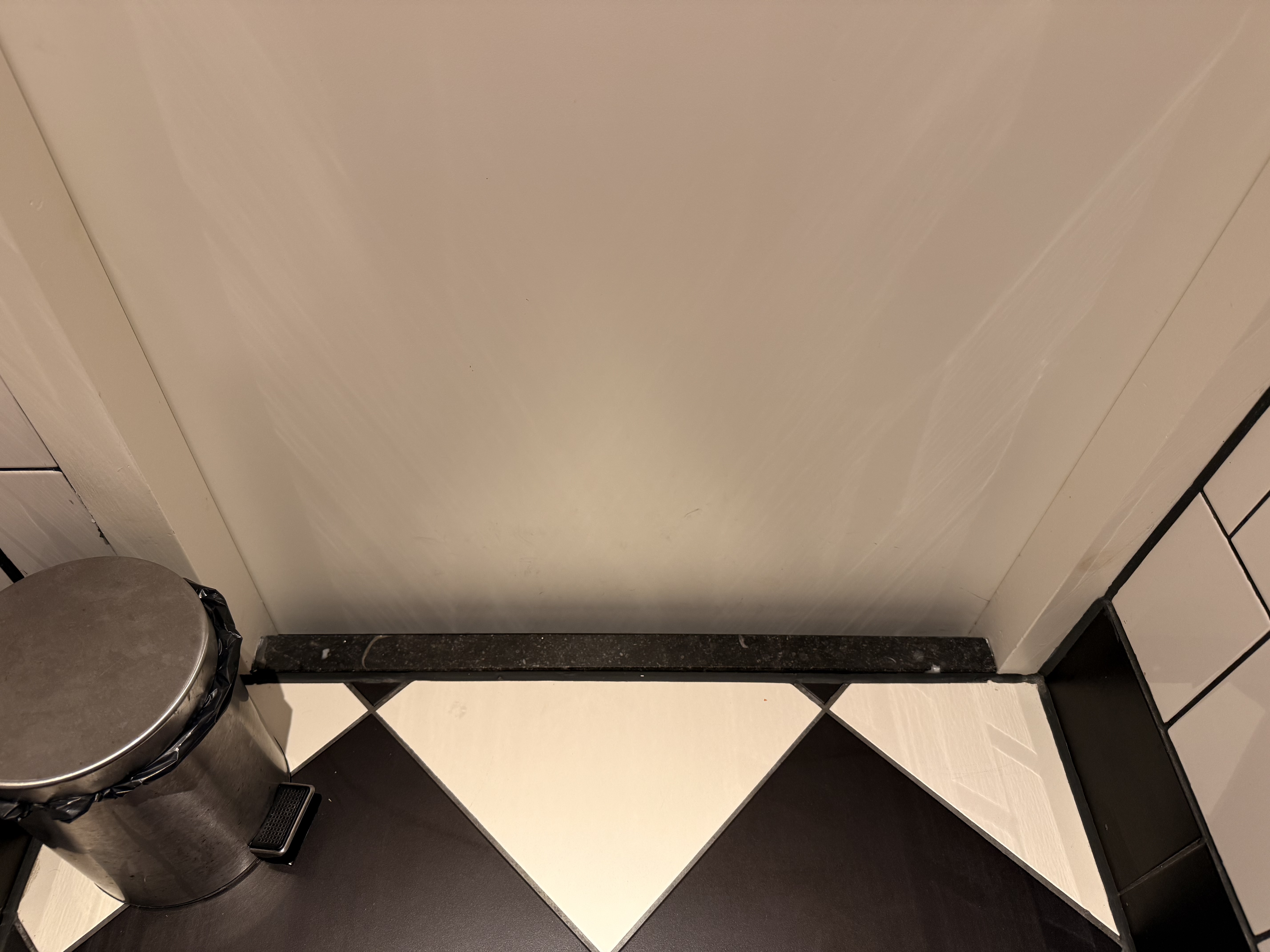 Toilettentüren Nr. 288: Restaurant „One/24“, Utrecht / Niederlande (2025)