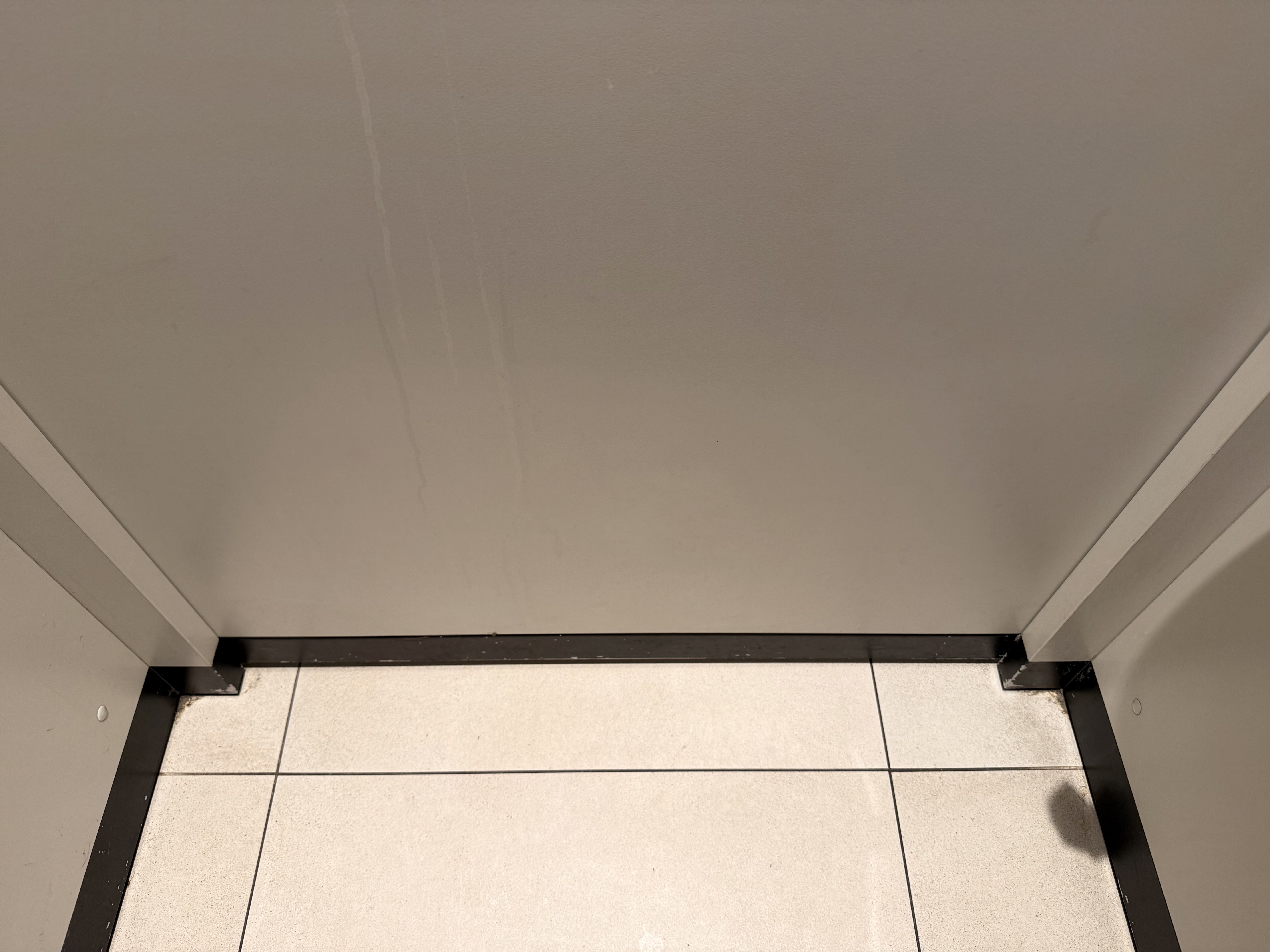 Toilettentüren Nr. 295: „One Hundred Restrooms“, Utrecht / Niederlande (2025)