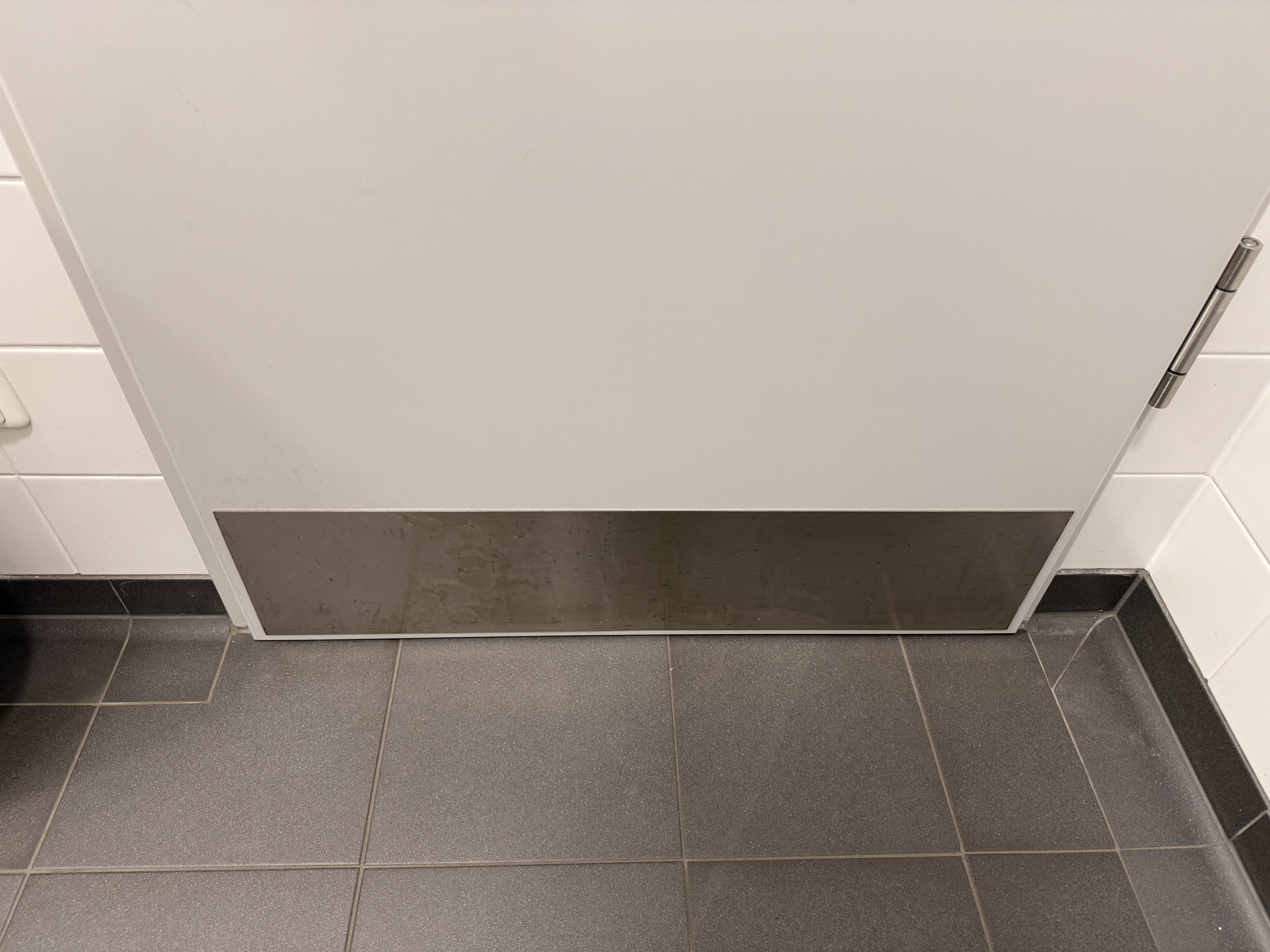 Toilettentüren Nr. 305: „IKEA“, Düsseldorf / Deutschland (2026)